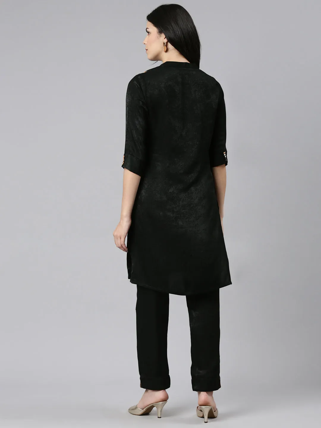 Neeru's Olive Regular Straight Solid Kurta And Trousers